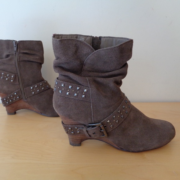 Naughty Monkey Wedge Booties Buckle Studded Suede Boots Brown Size 8 - Picture 3 of 6